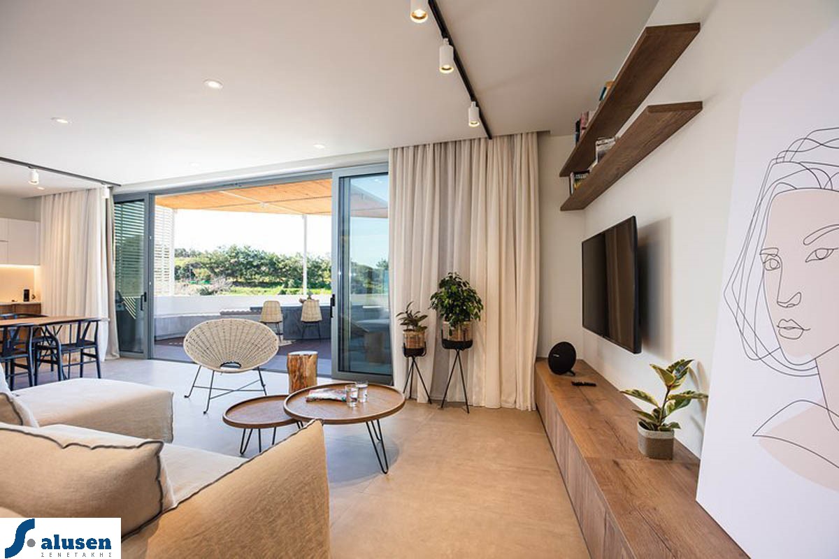 alusen 20 Litsa Chalkiadaki