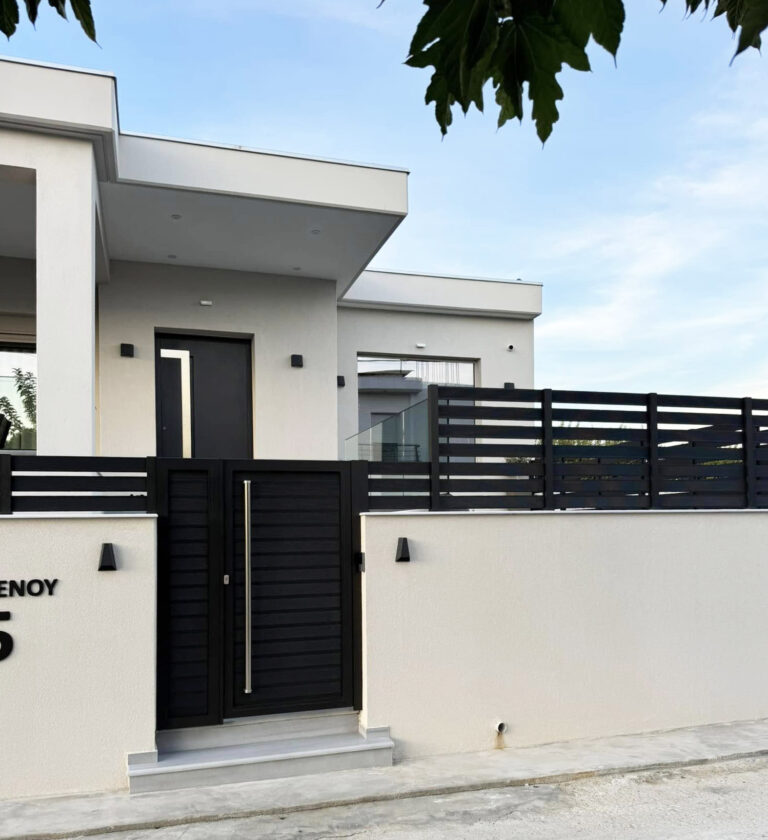 manolis xristos img3 1 768x840